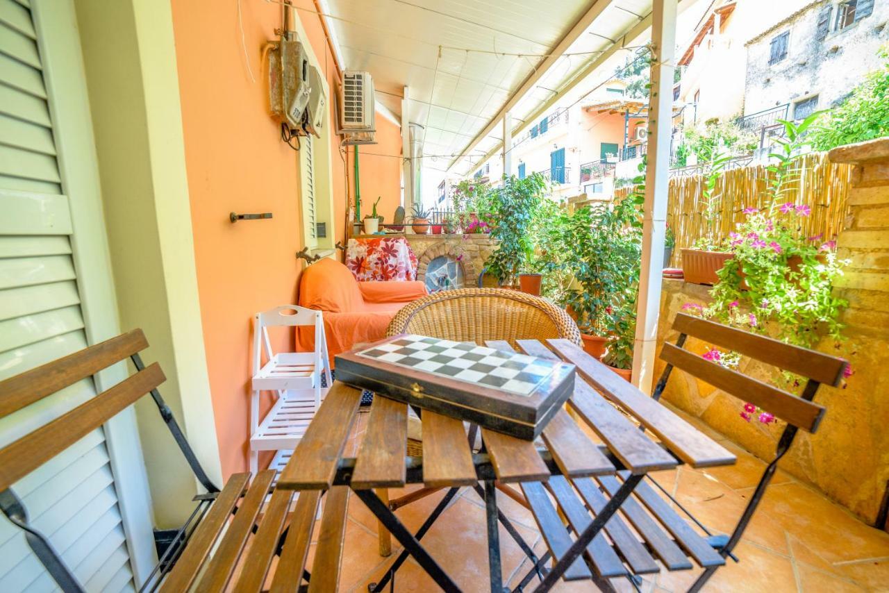 Menecrates Rustic - San Matteo Apartment Ágios Matthaíos Bagian luar foto